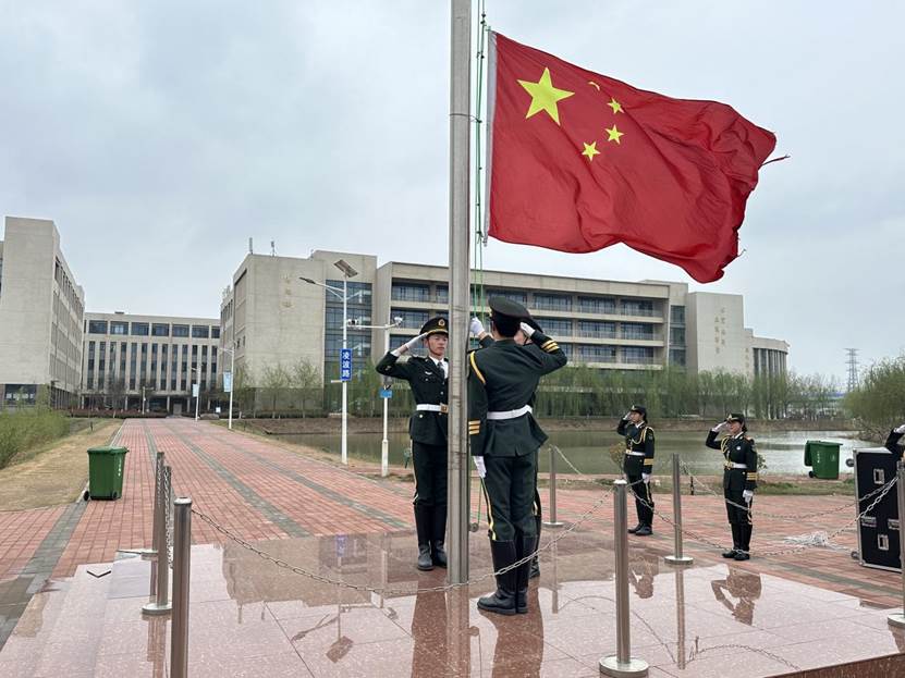谈球吧体育