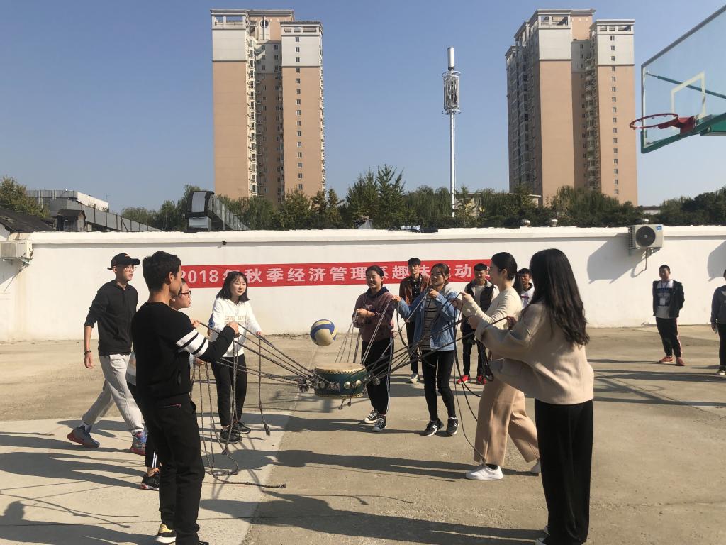谈球吧体育
