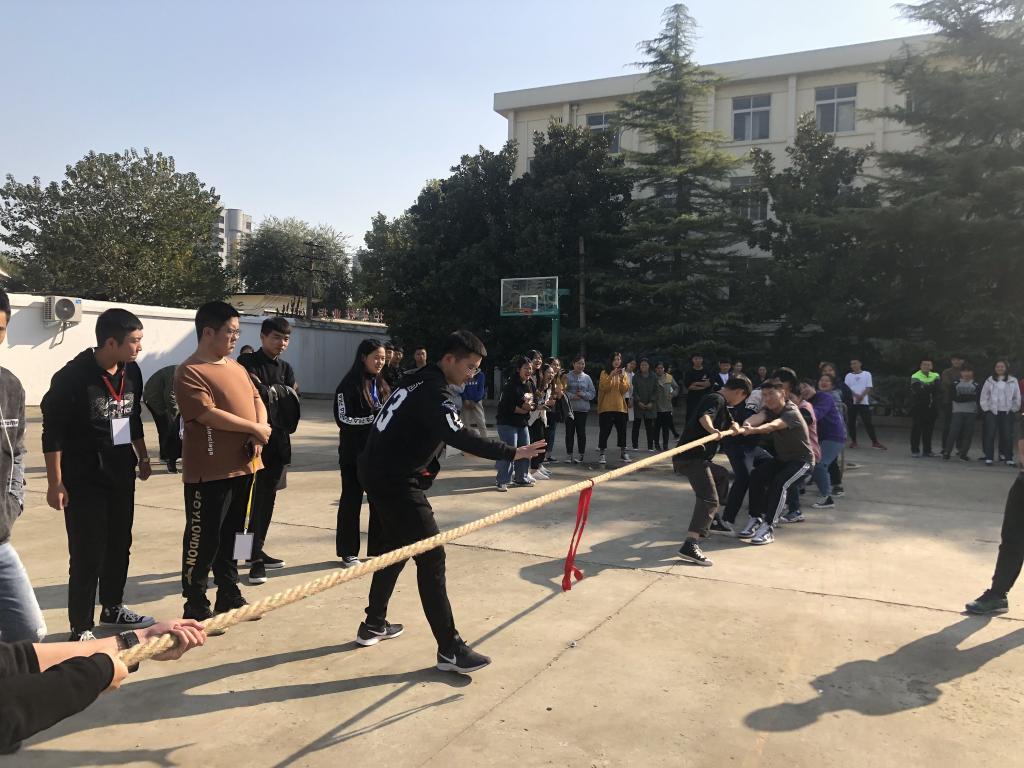 谈球吧体育